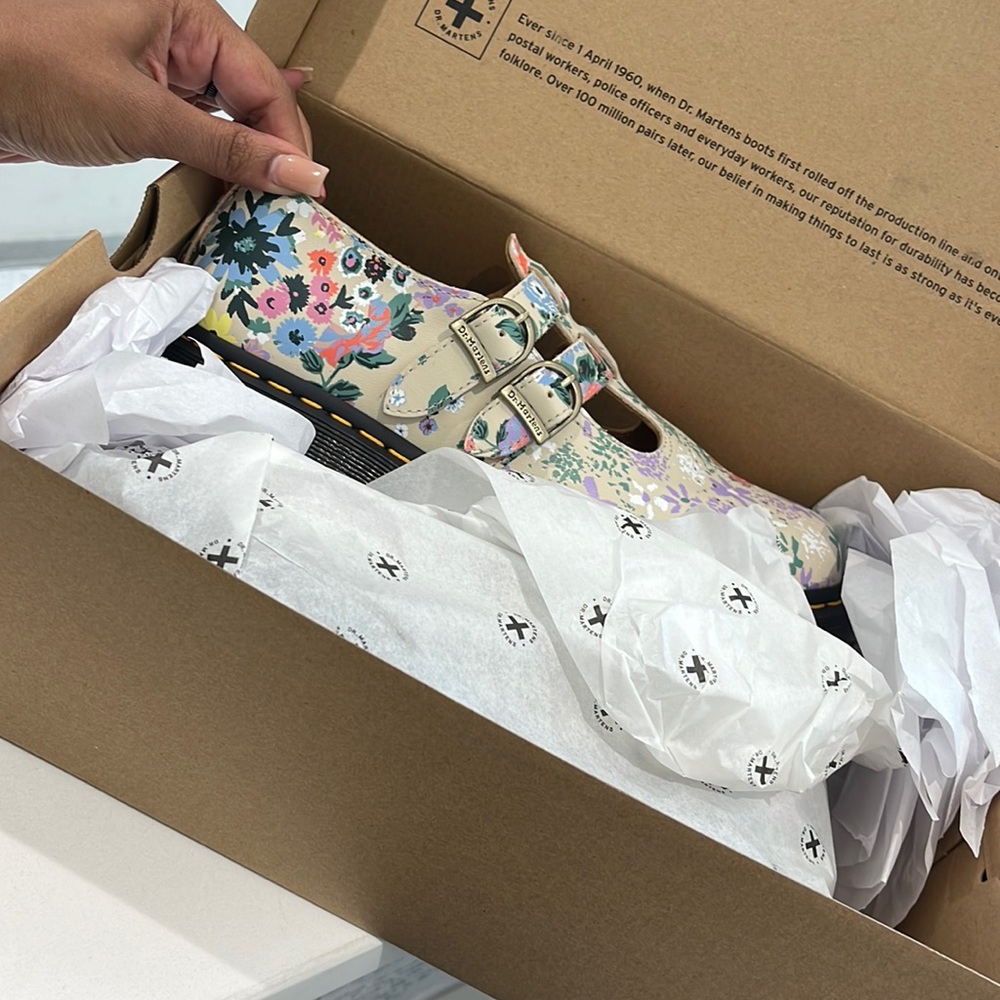Dr.Marten’s Floral Mash Up Low Top Mary Jane